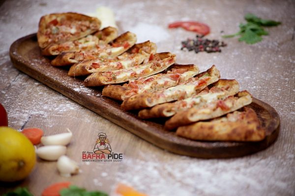 Kuşbaşı Kaşarlı Pide - Görsel 2