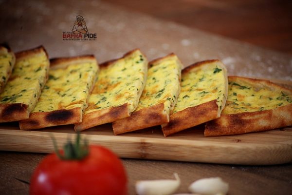 Yöresel Peynirli Bafra Pidesi - Görsel 3