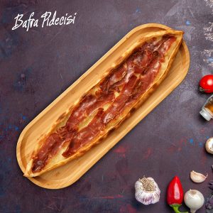 Pastırma Kaşarlı Pide